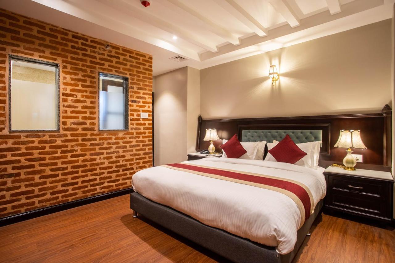 Hotel Pabera Heritage Boutique Катманду Екстериор снимка