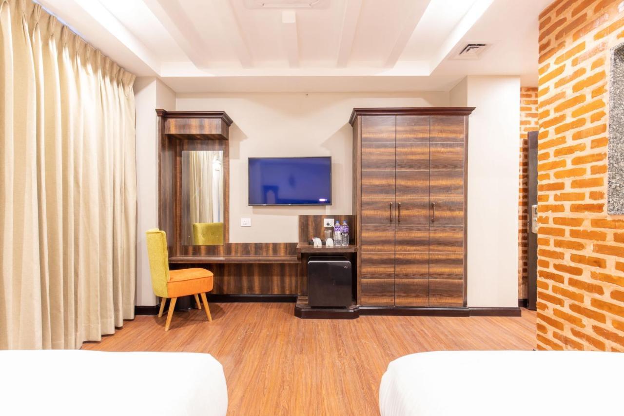 Hotel Pabera Heritage Boutique Катманду Екстериор снимка